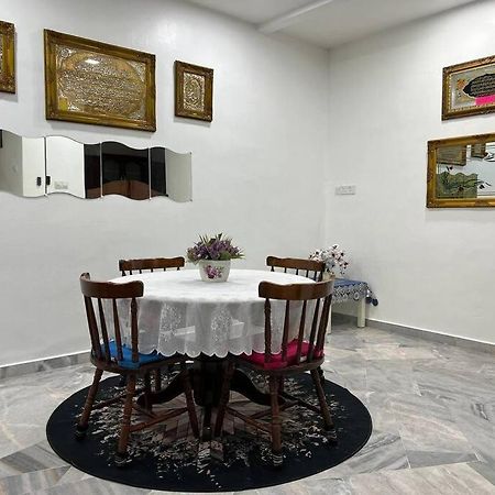 One'S Homestay Seri Manjung Buitenkant foto