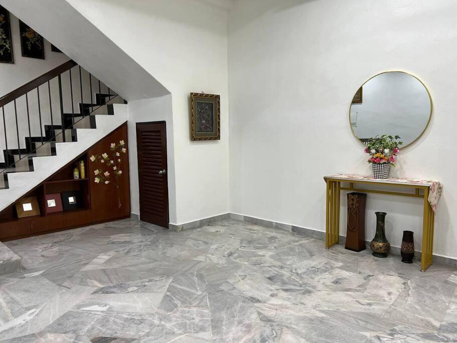 One'S Homestay Seri Manjung Buitenkant foto