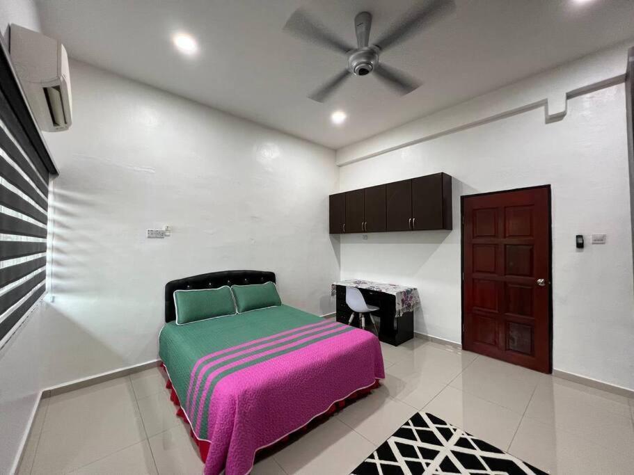 One'S Homestay Seri Manjung Buitenkant foto